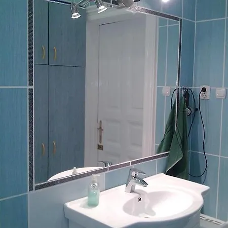 Azurro Hostel *