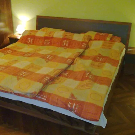 Azurro Budapest