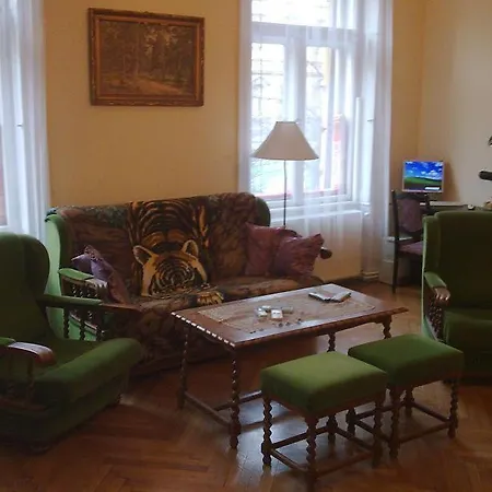 Azurro Budapest