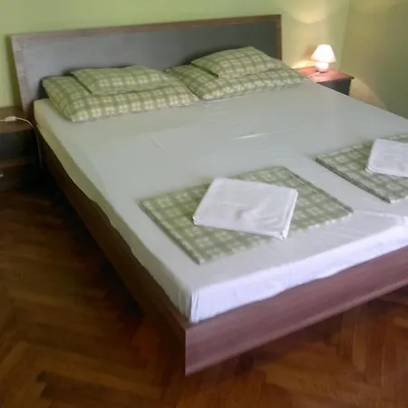 Azurro * Budapest