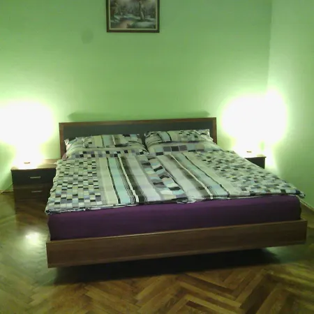 Azurro Hostal