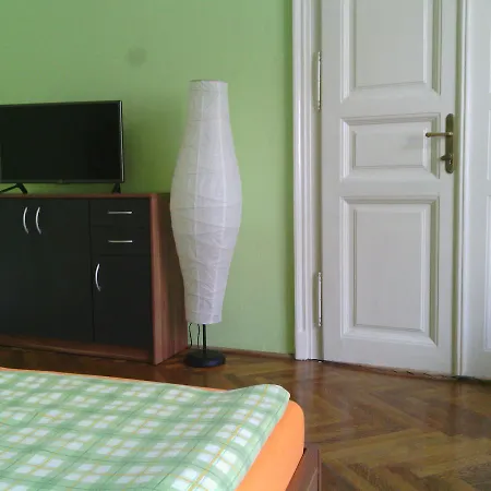 Azurro Hostal
